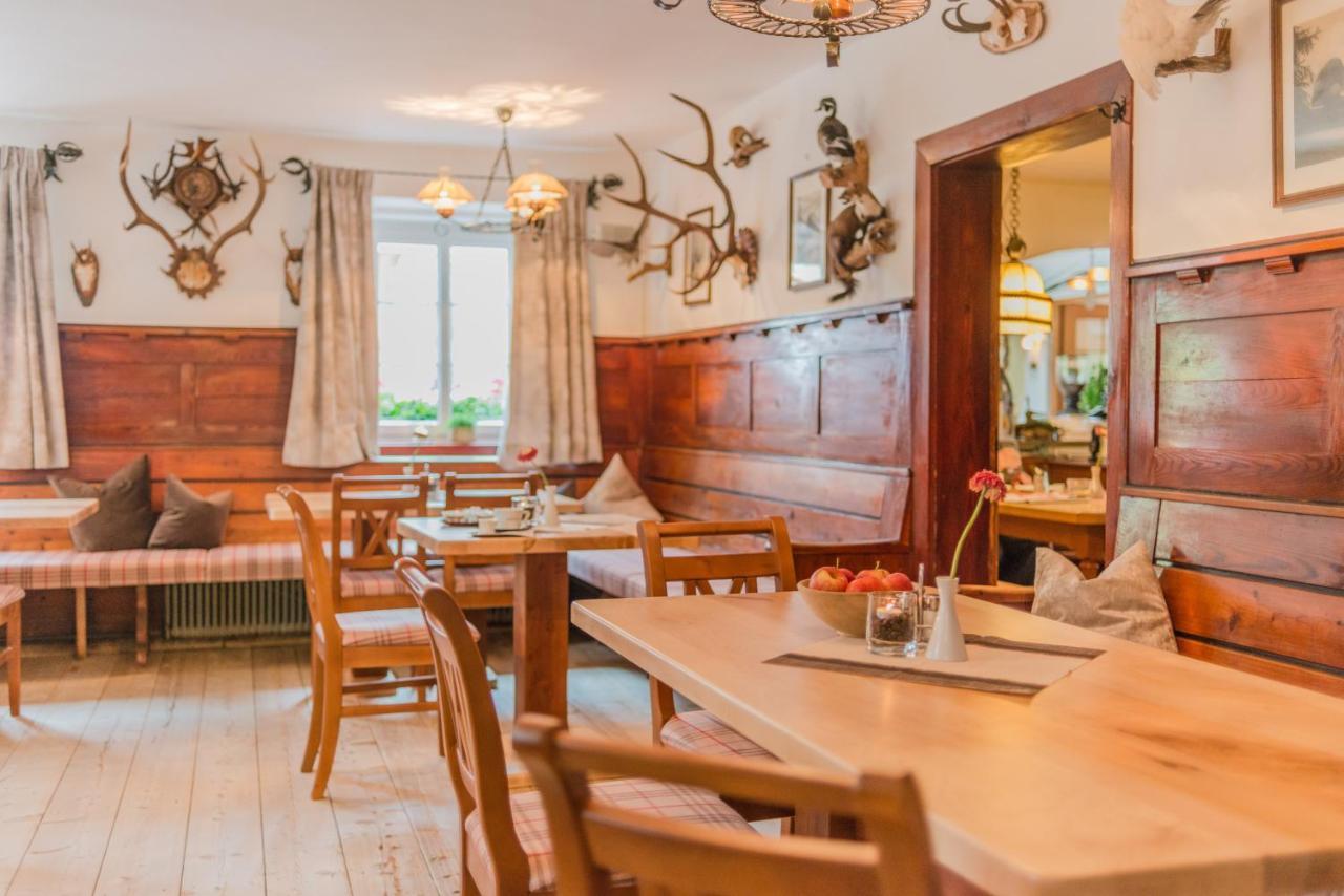 Sport & Familienhotel Baerenwirt Aich  Extérieur photo