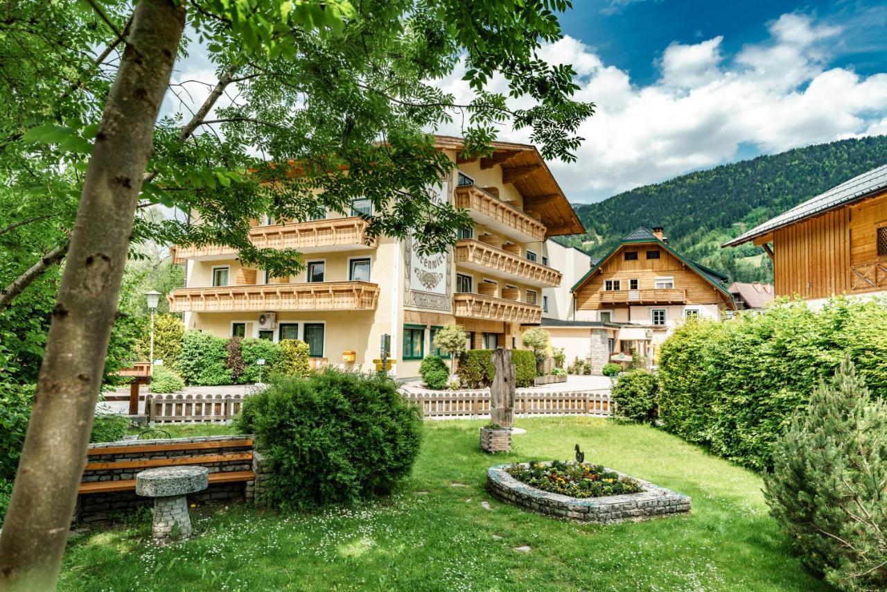 Sport & Familienhotel Baerenwirt Aich  Extérieur photo