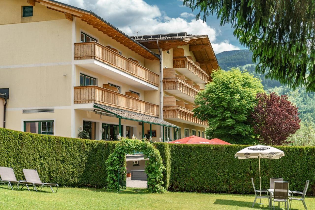 Sport & Familienhotel Baerenwirt Aich  Extérieur photo
