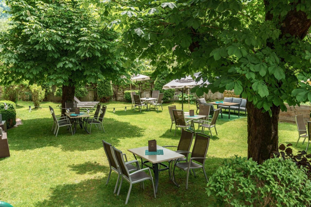 Sport & Familienhotel Baerenwirt Aich  Extérieur photo