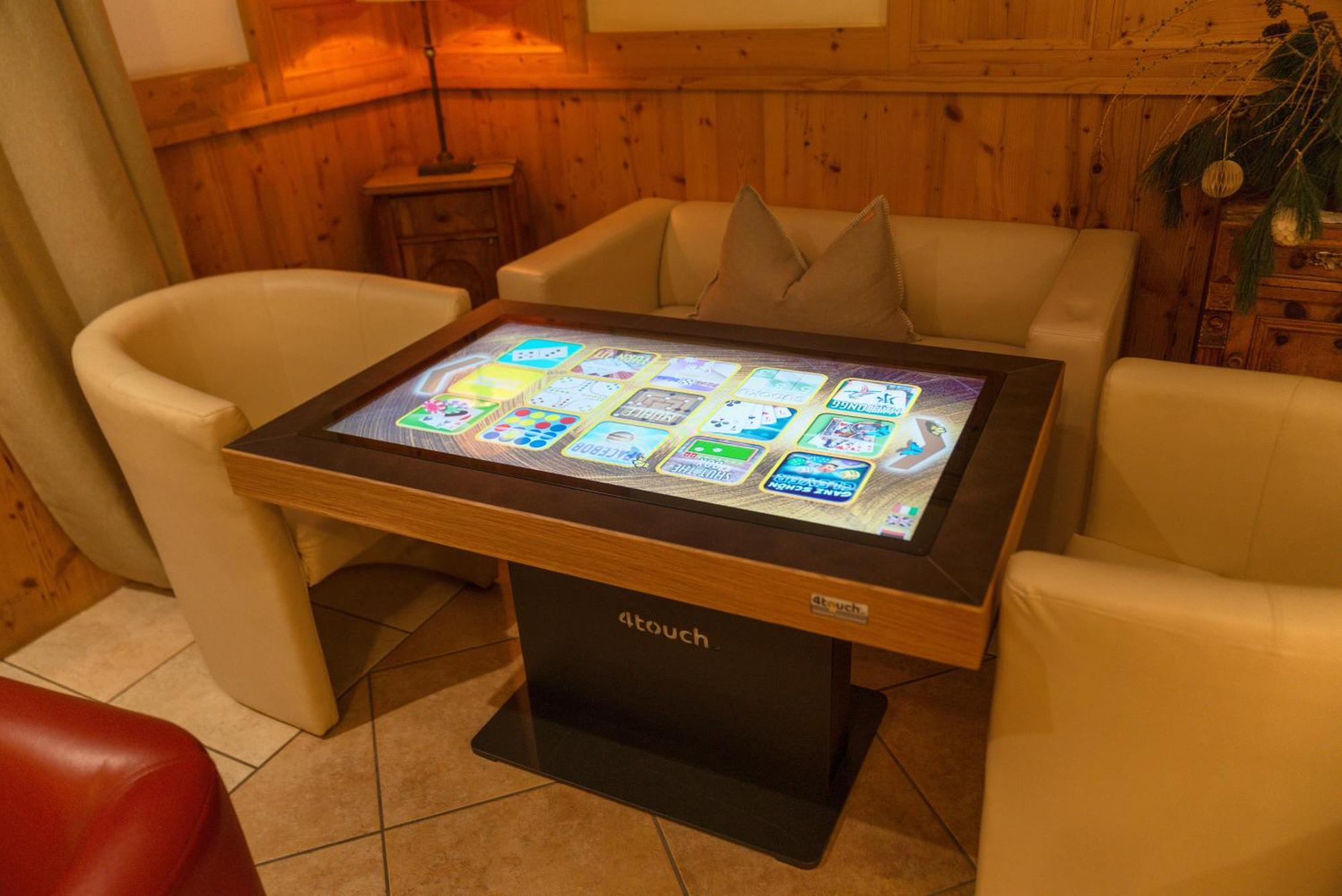 Sport & Familienhotel Baerenwirt Aich  Extérieur photo